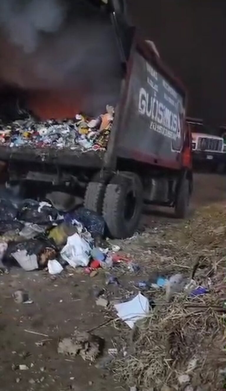 Evaristo Zambrano denuncia que intentaron quemar camión de aseo urbano