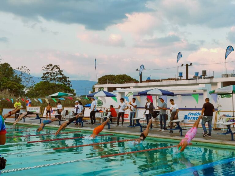 Casa del Profesor y Club Demócrata brillaron en estadal temporada 2024