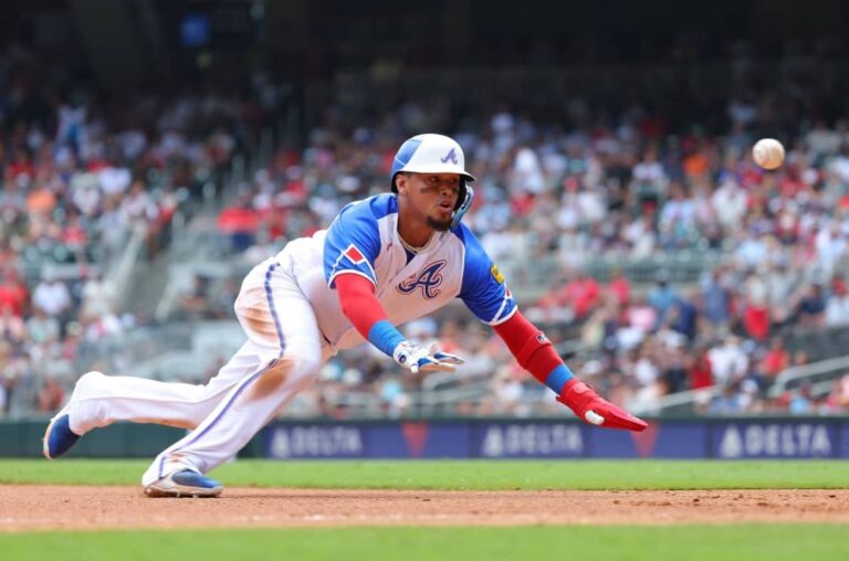 Edwar Olivares despachó dos jonrones en derrota de los Piratas de Pittsburgh