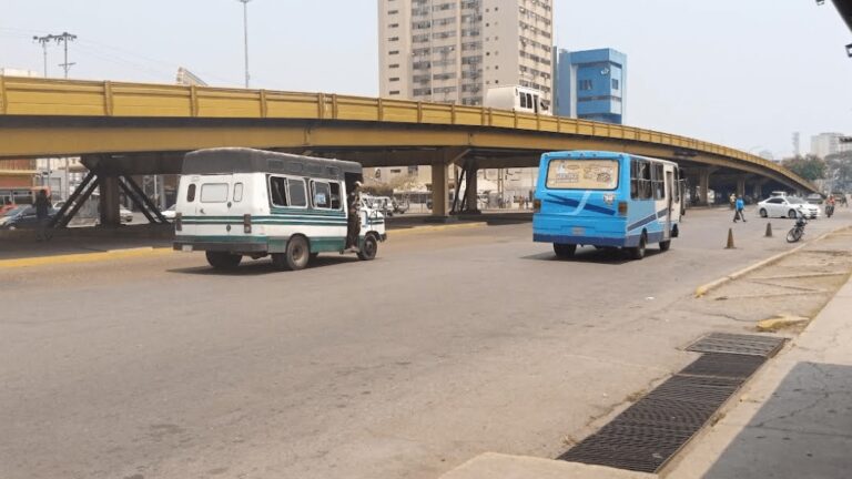Anzoátegui | Personas de tercera edad son obligadas a pagar pasaje