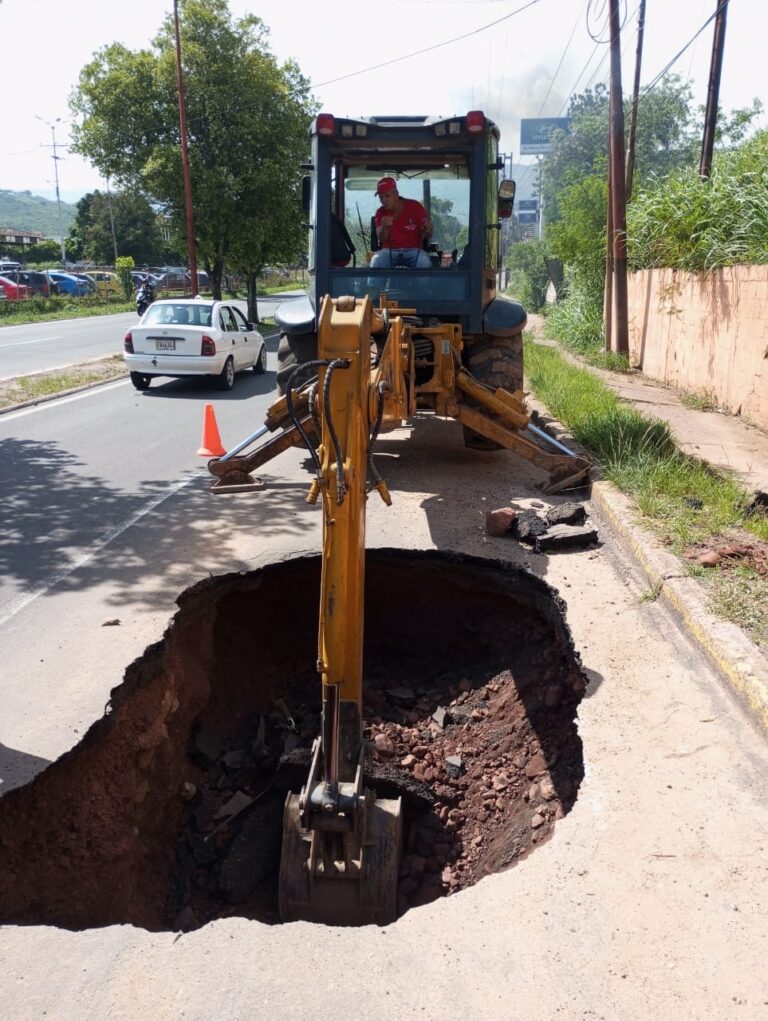 Restringido paso vehicular en la avenida Libertador