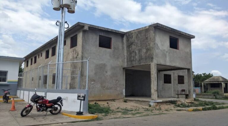Falcón | Continúa en “veremos” anexo pediátrico de Cumarebo