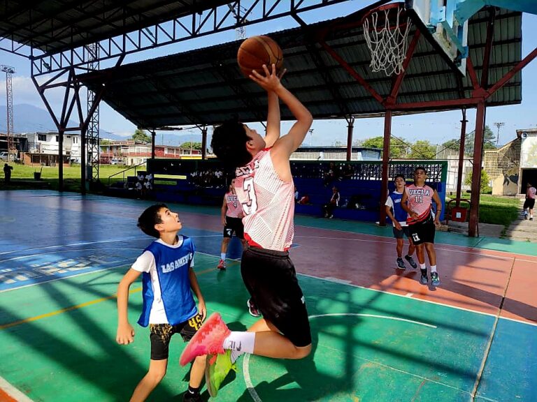 Instituciones rubienses participan en juegos de integración