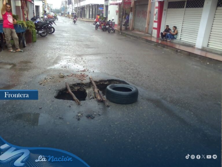 Peligro latente en el centro de San Antonio por tronera