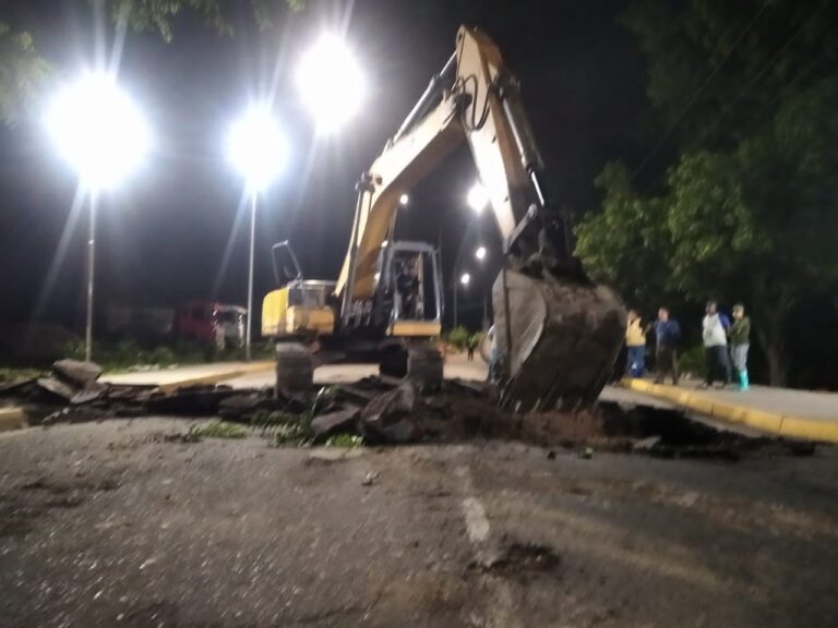 Se inician los trabajos de recuperación en la entrada al puente de Ureña
