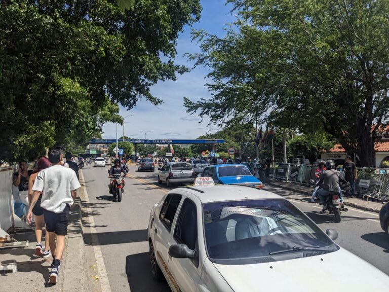 Martes de gran movimiento en frontera