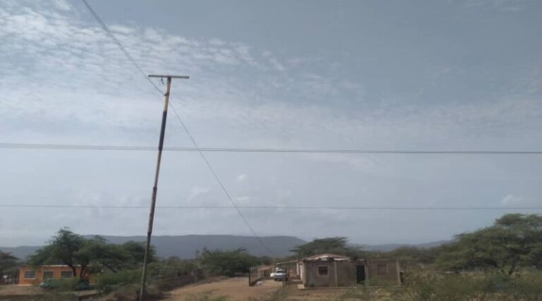 Sin energía eléctrica desde hace 2 años en San Agustín III de Coro