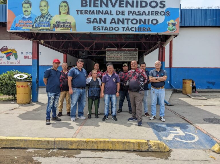 “Los suburbanos deben descargar en el terminal de San Antonio”