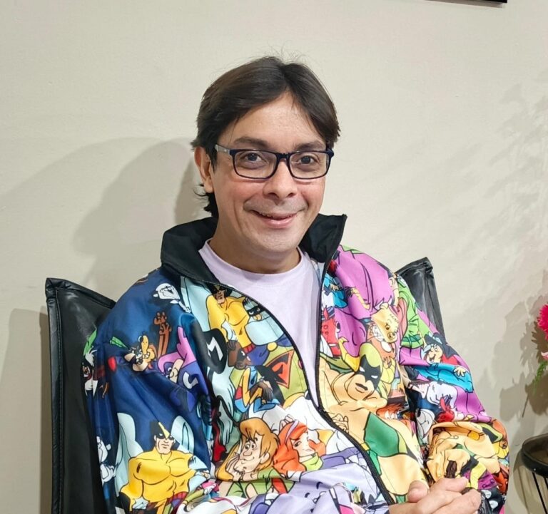 Conferencia de marketing y periodismo con Josben Torres