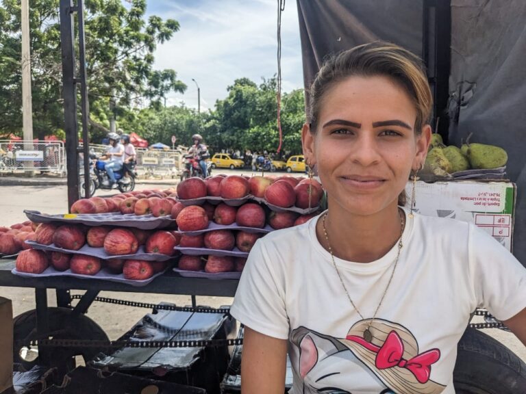 “Empecé vendiendo arepas”: Venezolanos lideran el mercado informal en La Parada