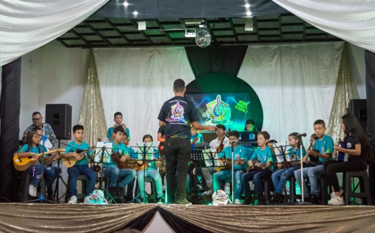 Celebración aniversario en fundación musical