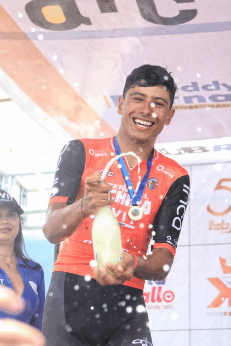 Táchira lo vuelve hacer y Alex Méndez es campeón nacional de ruta Sub 23