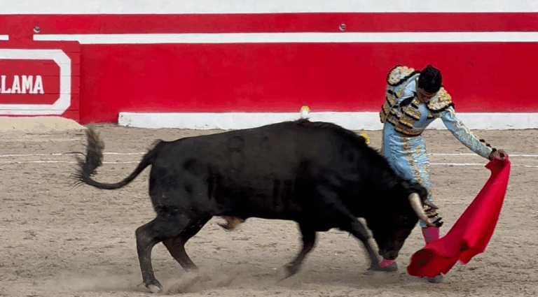 Siguen los triunfos de Manolo Muñoz en el Perú