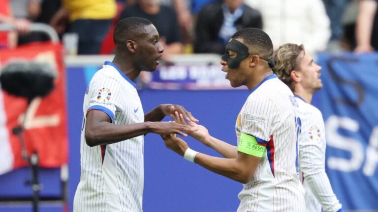 Un autogol clasificó a Francia y condenó a Bélgica