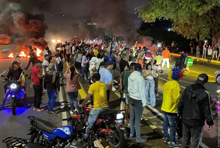 Bolívar | Guayaneses toman las calles para rechazar resultado anunciado por el CNE