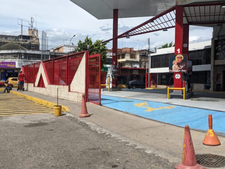 Reactivan estación de servicio La Frontera tras casi un año cerrada