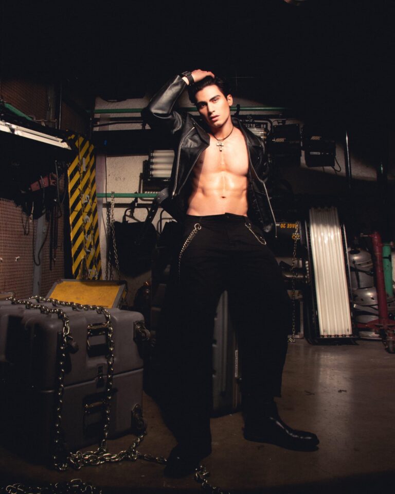 Con compromiso social, Leiker Márquez representa a los tachirenses en el Mister Venezuela 2024