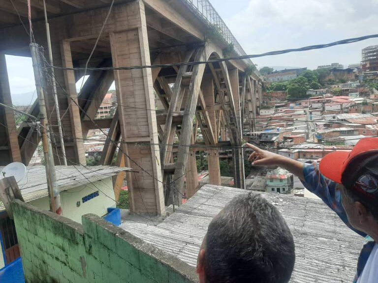 Expertos en puentes y patologías estructurales verifican situación del Viaducto Viejo