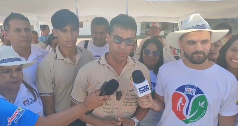 Pequeños productores reciben Trabuco CLAP