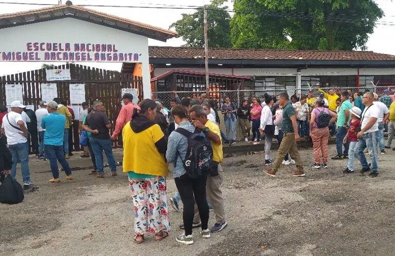 Fiesta democrática en Fernández Feo