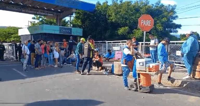 Venezolanos varados en La Parada