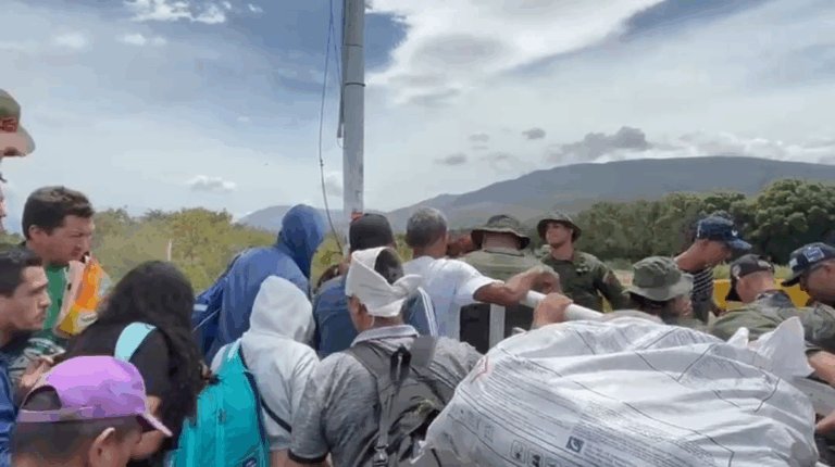 Represados lograron regresar a Venezuela