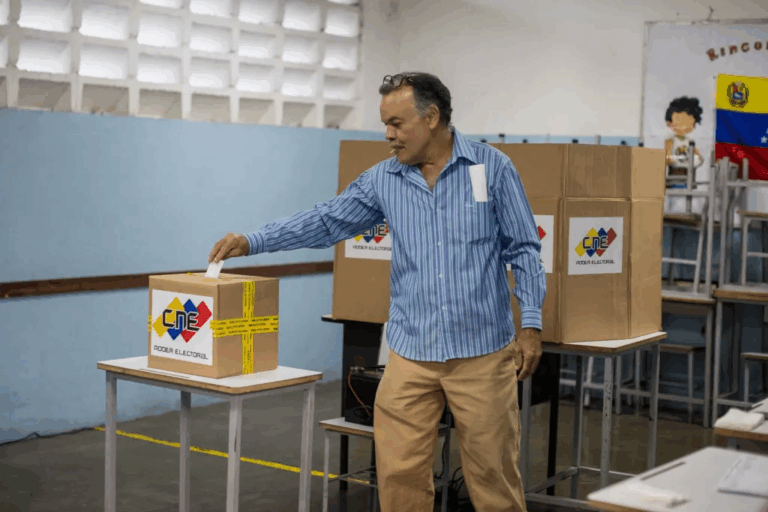 77,95% de las mesas electorales están constituidas en el país, según el CNE