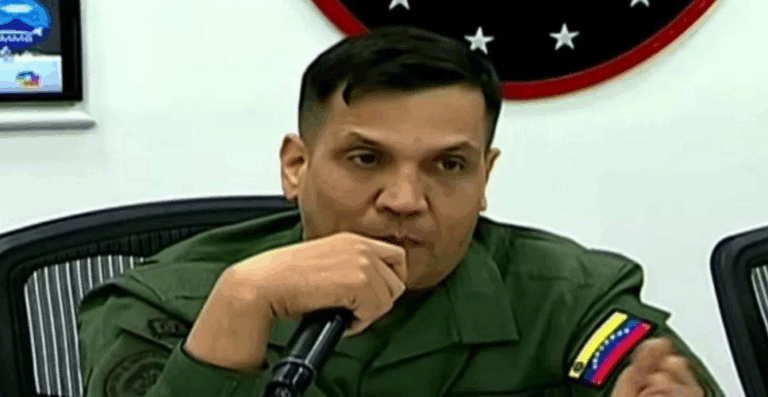 Detienen a un elector por tomar fotos a una máquina electoral en Zulia