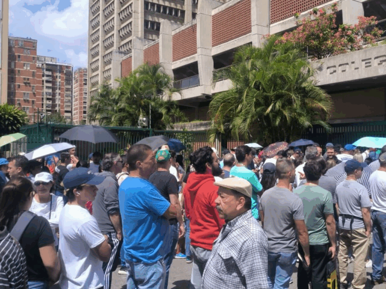 En 54,3% de los centros se detectó demoras o interrupciones en la votación, según OEV