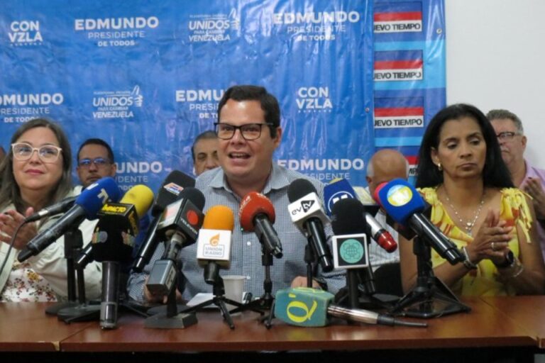 Listos testigos en centros de votación en el exterior