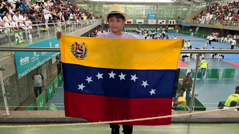 Niño sanantoniense representa a Venezuela en campeonato internacional de taekwondo