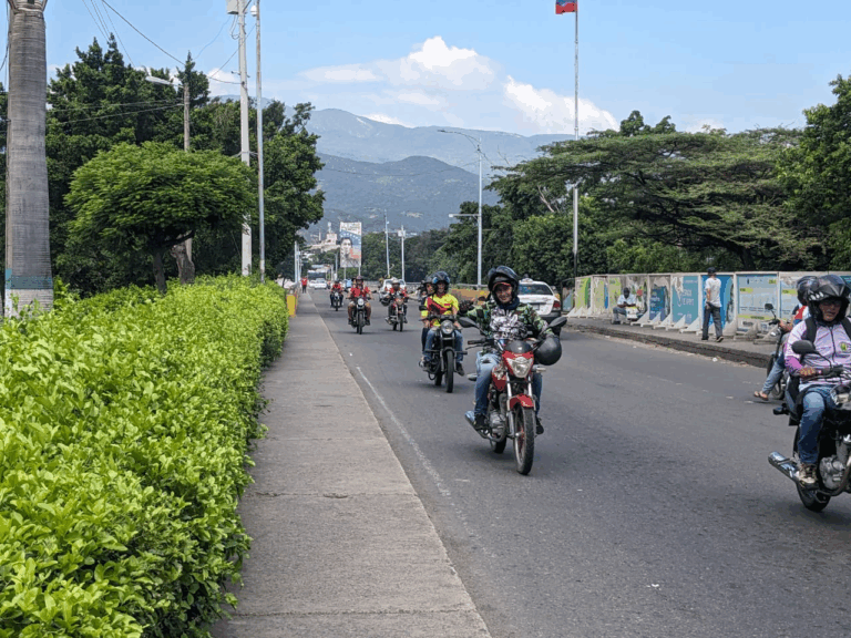 Fluido el tránsito por el puente Simón Bolívar