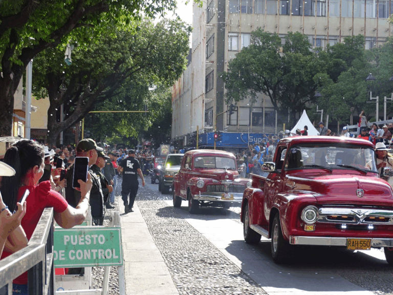 Carros antiguos se tomaron las calles de Cúcuta