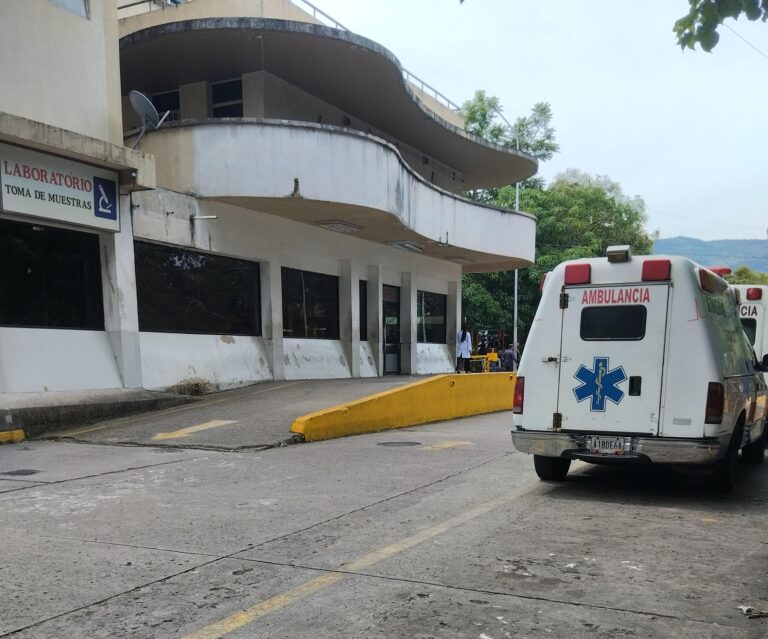 Más recaudos y demora en trámites afectan ingreso de nuevas enfermeras