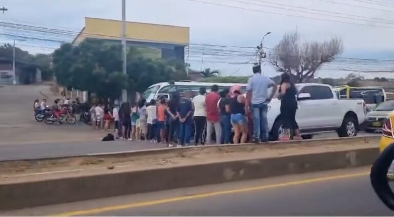 Bloqueada la autopista La Parada – Cúcuta por protesta
