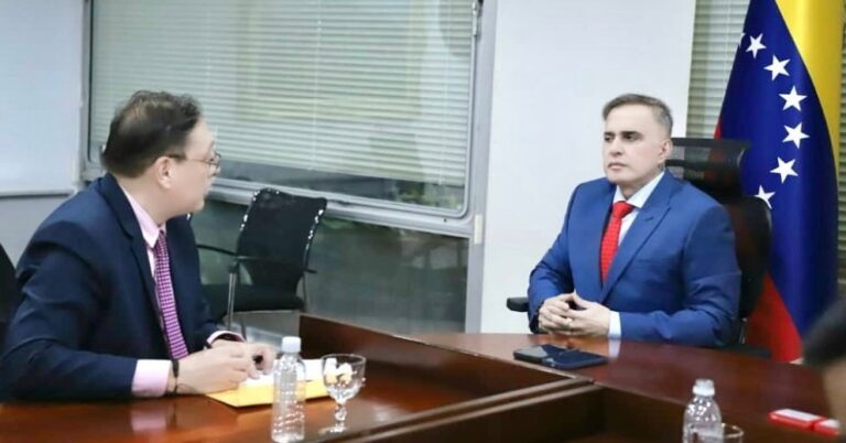 Saab recibió este miércoles al abogado de González Urrutia