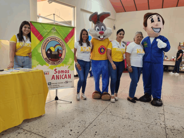 Bazar empresarial en aniversario de Contadores Públicos