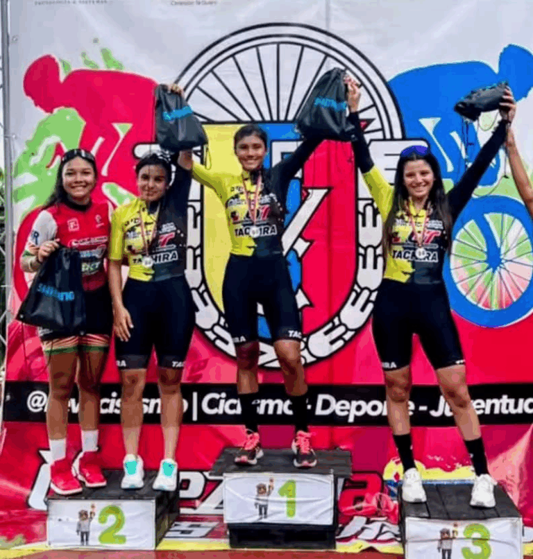 Ciclismo femenino con un trabuco para los nacionales juveniles