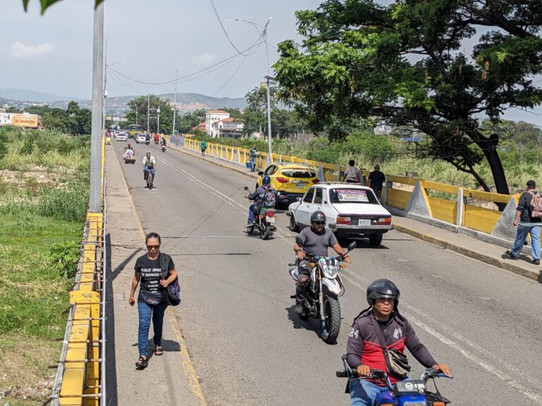 Dinámica fluida por el puente Simón Bolívar