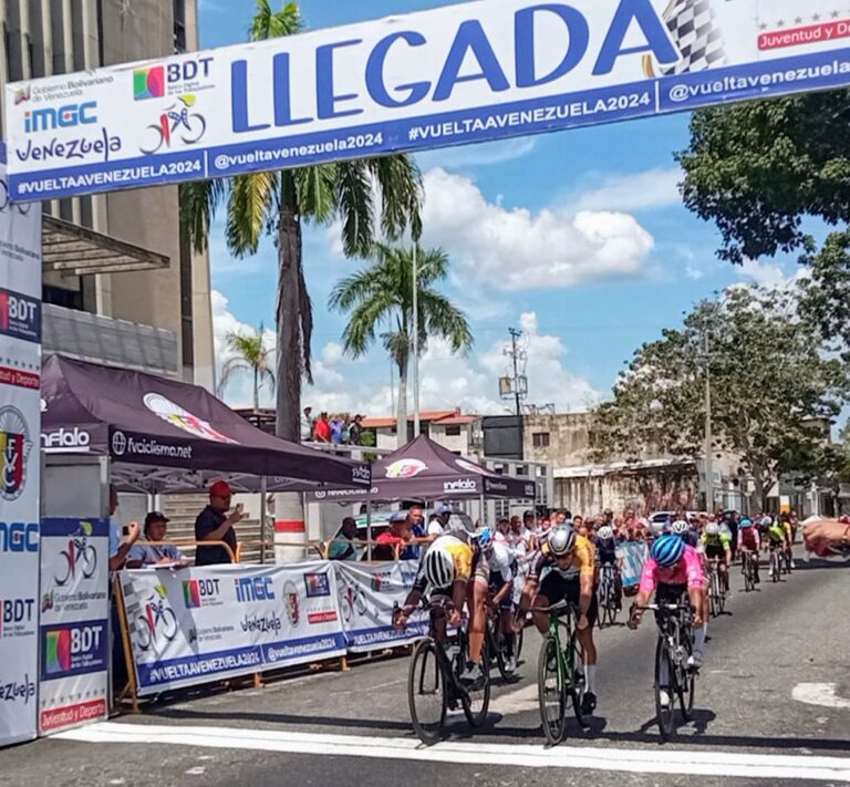 Venezolano Arlex Méndez se llevó la etapa de San Felipe