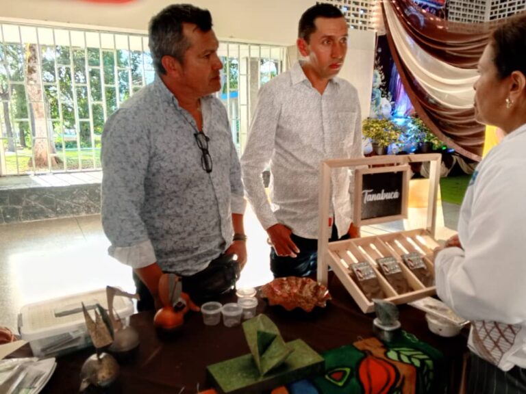 Una feria para el cacao en el Círculo Militar