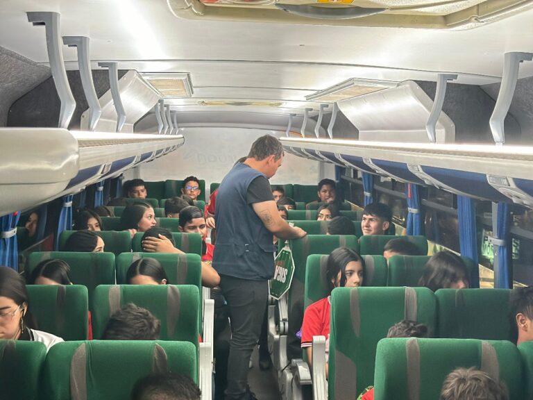 En Cúcuta garantizarán permanencia del transporte escolar fronterizo