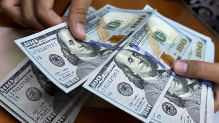 Dólar supera los 48 bolívares