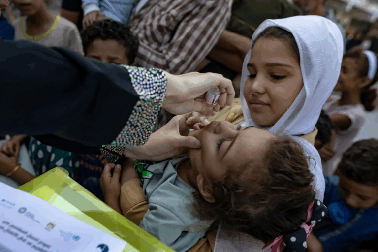 Treguas humanitarias en Gaza para la segunda dosis de la vacuna de polio
