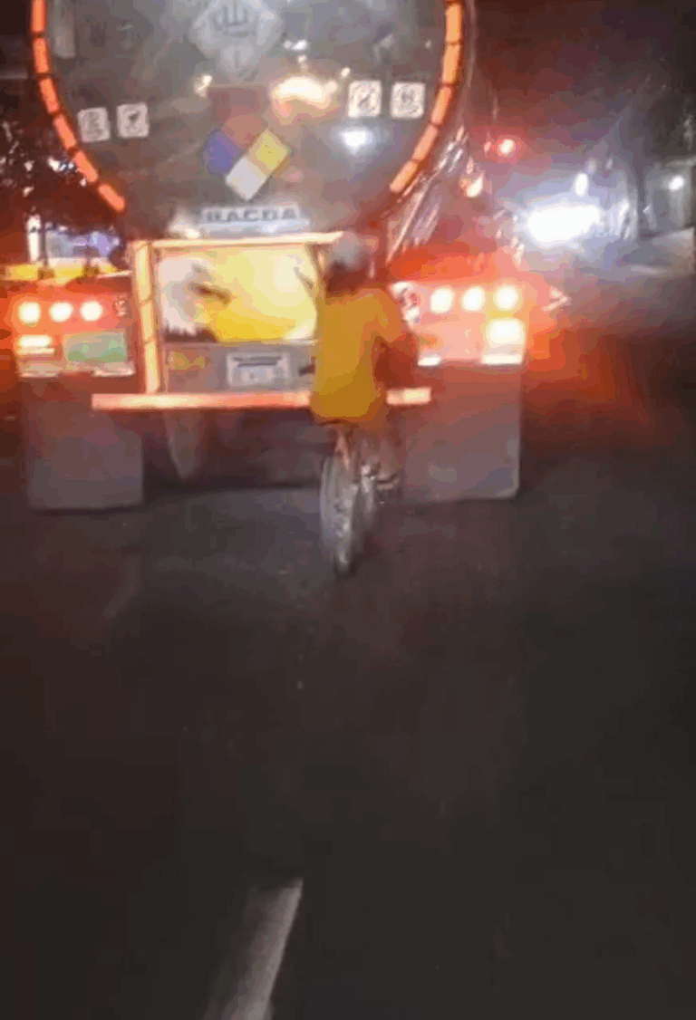 Califican de «temeraria» acción de joven sobre el asfalto