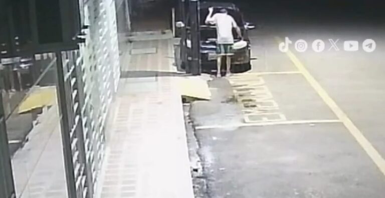 Hurtó la batería del carro de un vigilante en el centro de Ureña