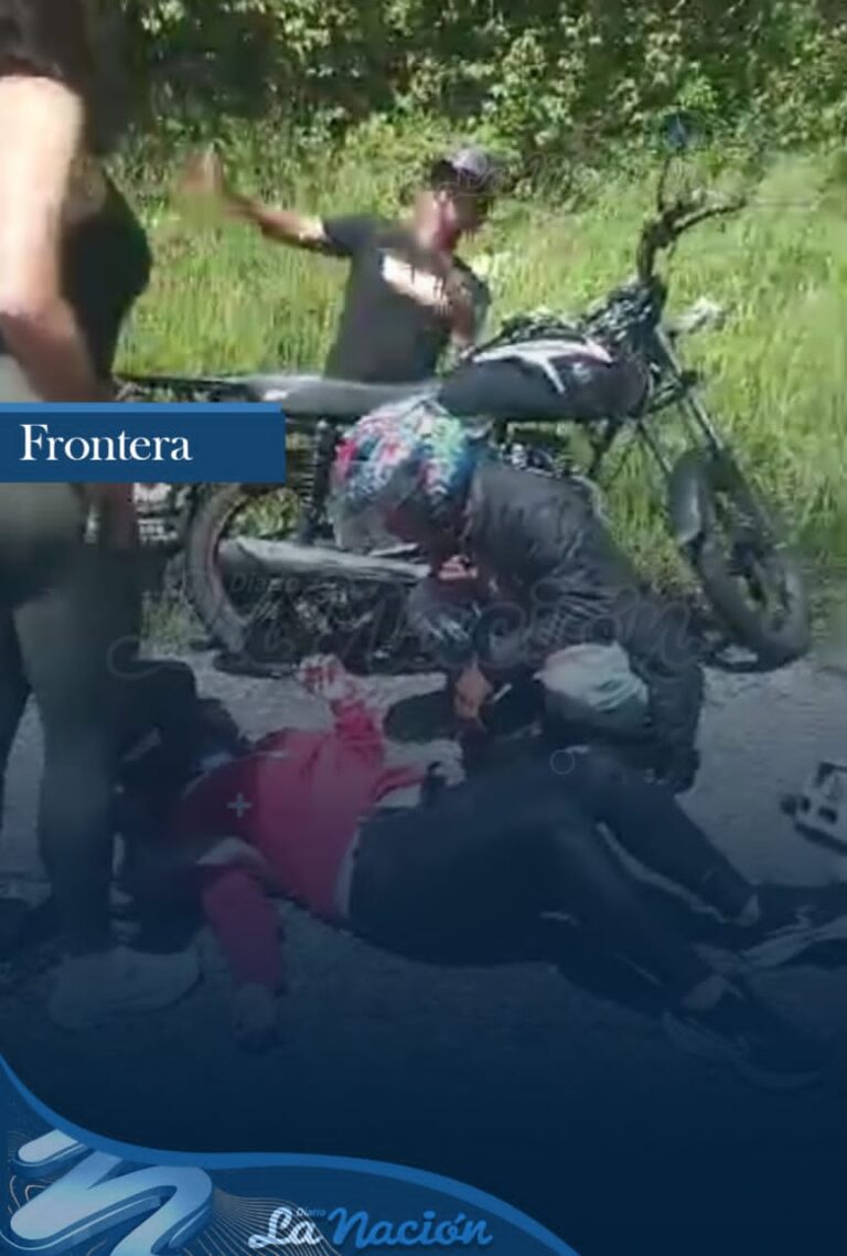 Accidente de tránsito en la vía Peracal – Apartaderos