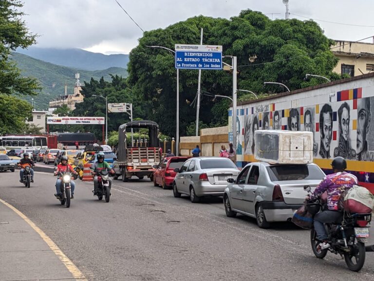 Lento el retorno a Venezuela