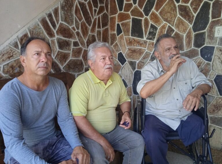 Denuncian suspensión de sueldo de unos 3.500 docentes en Guárico