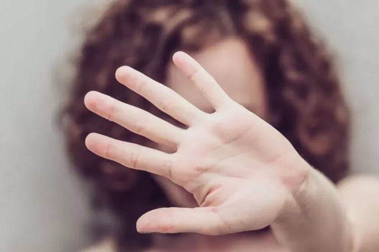 Hoy Día para la Eliminación de la Violencia contra la Mujer